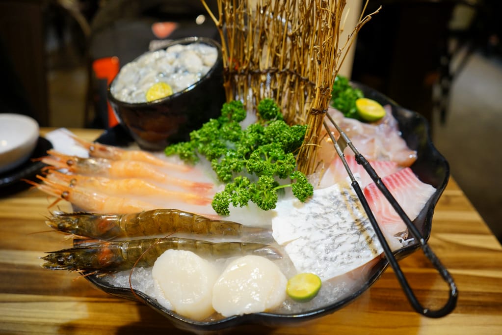 台北｜極蜆鍋物 超狂蛤蠣現煮蜆精湯頭．民生社區火鍋推薦！