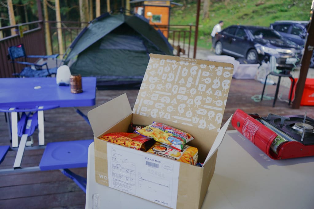 宅配｜好玩&好吃主題WOWBOX 日本零食驚喜箱 今年聖誕節交換禮物就決定是你啦！