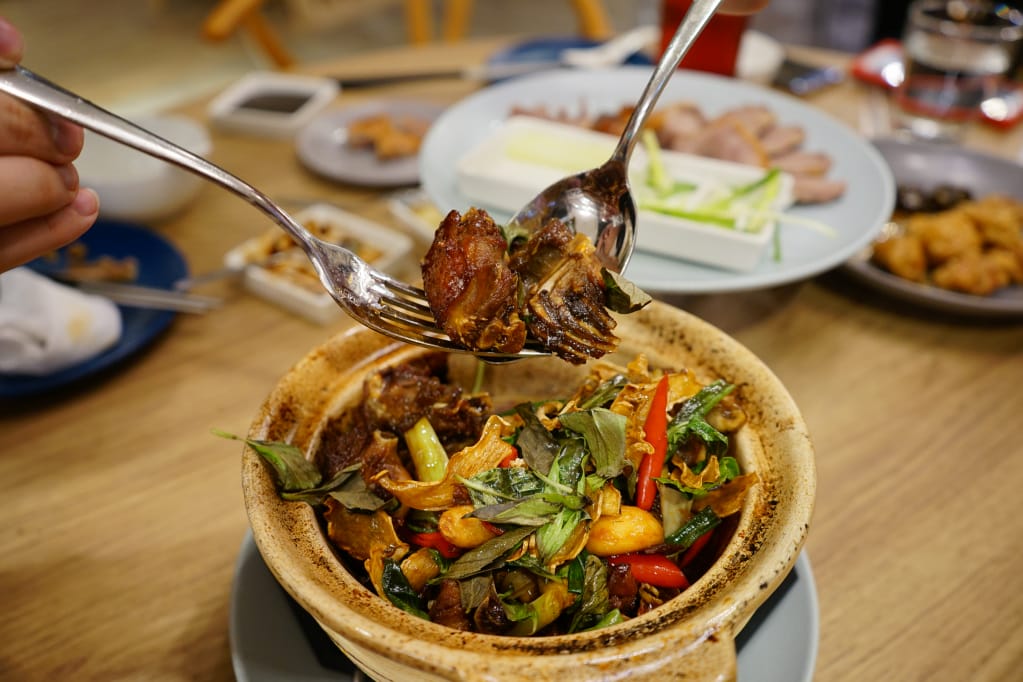 台北｜享鴨-烤鴨與中華料理 台北東區美食．王品新品牌中式餐廳推薦！(愛評體驗券)