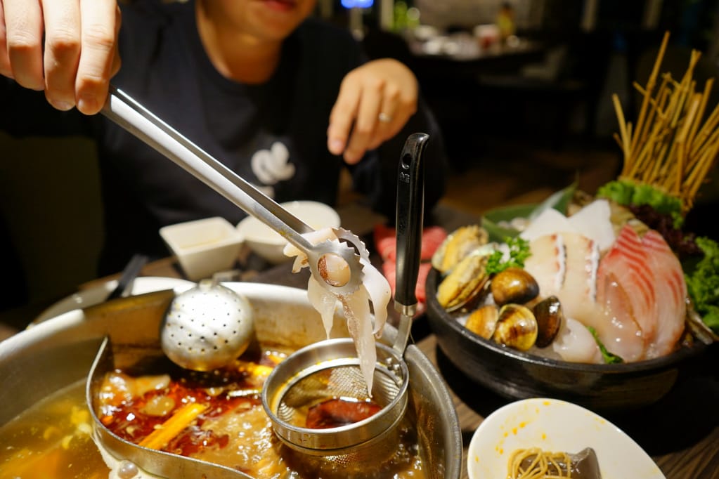台北|一兵一卒鍋物概念館 頂級VIP管家服務,海陸雙饗麻辣火鍋推薦! - 第28張圖 台北|一兵一卒鍋物概念館 頂級VIP管家服務,海陸雙饗麻辣火鍋推薦!