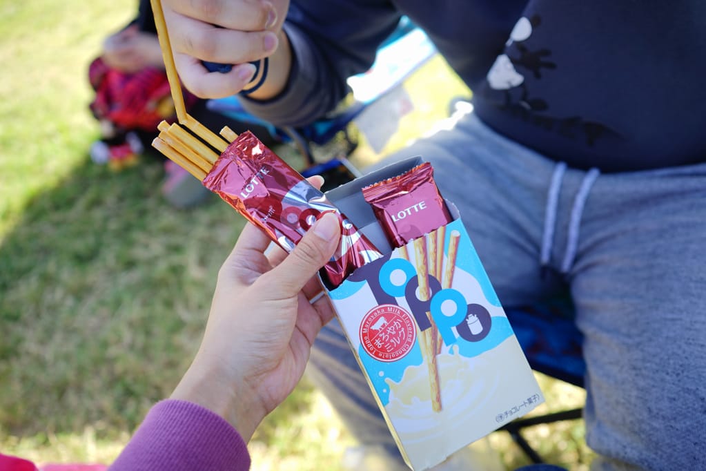 宅配｜好玩&好吃主題WOWBOX 日本零食驚喜箱 今年聖誕節交換禮物就決定是你啦！