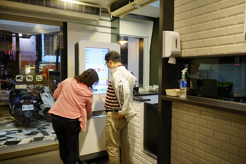 台南｜八肚么椒香牛肉麵館 台南東區牛肉麵，號稱台南第二好吃的牛肉麵！
