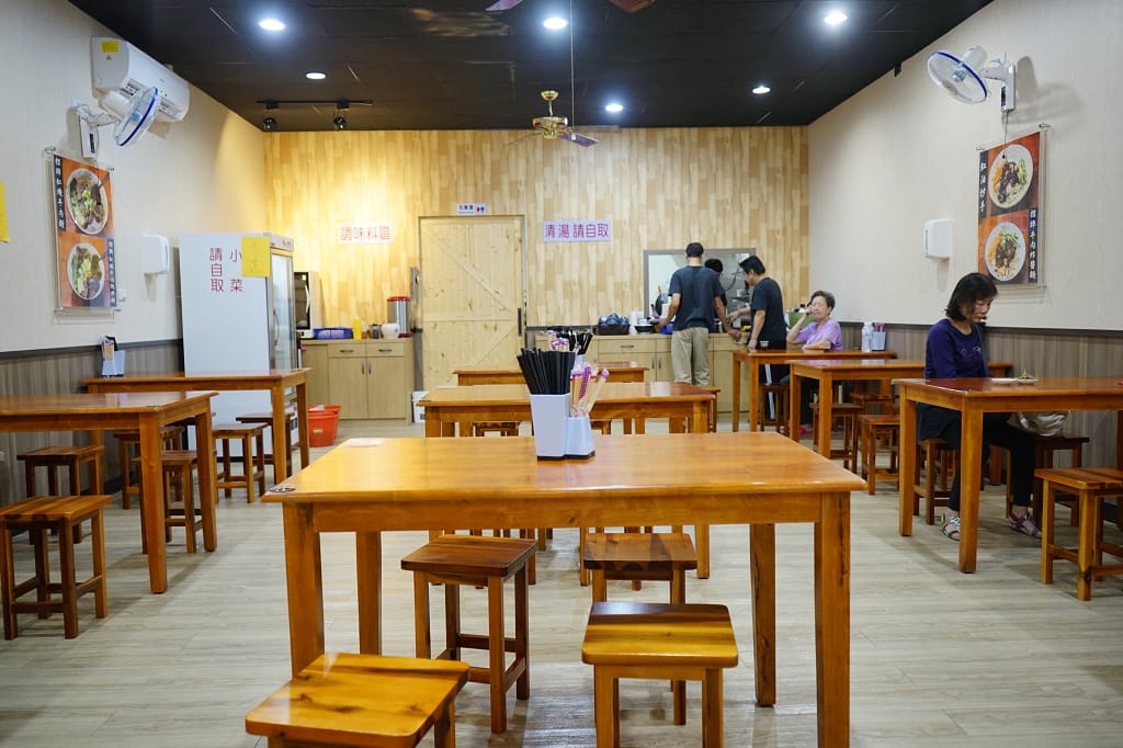台南｜宏記牛肉麵食館(安南店) 台南牛肉麵．安南區牛肉麵