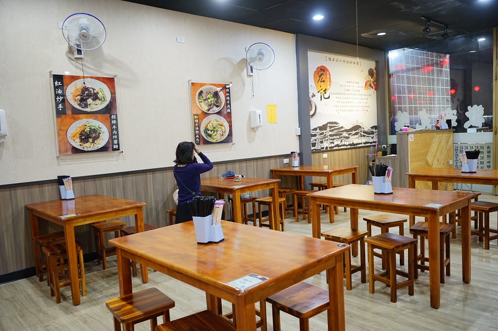 台南｜宏記牛肉麵食館(安南店) 台南牛肉麵．安南區牛肉麵