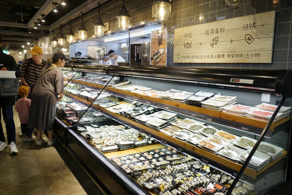 台北|祥富水產沙茶火鍋超市(台北新光三越南西店)想吃什麼自己買!半夜也能享受吃鍋樂趣~ - 第6張圖 台北|祥富水產沙茶火鍋超市(台北新光三越南西店)想吃什麼自己買!半夜也能享受吃鍋樂趣~