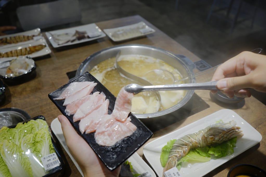 台北|祥富水產沙茶火鍋超市(台北新光三越南西店)想吃什麼自己買!半夜也能享受吃鍋樂趣~ - 第33張圖 台北|祥富水產沙茶火鍋超市(台北新光三越南西店)想吃什麼自己買!半夜也能享受吃鍋樂趣~