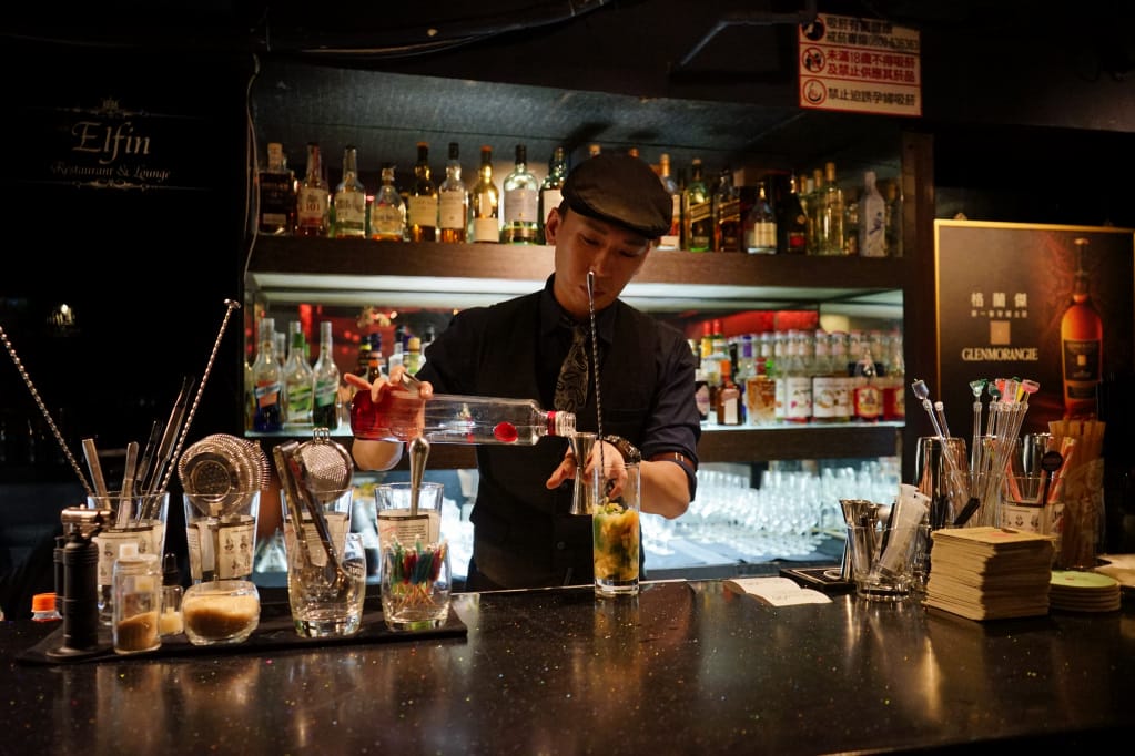 台北｜Elfin Restaurant & Lounge 少女系調酒．東區餐酒館推薦！