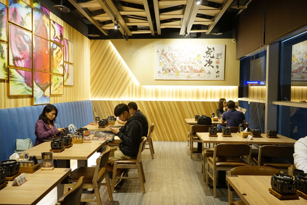 台北｜虎次日式燒肉、炸牛排專門店(Att 4 FUN 信義) DIY燒烤自行調整炸牛排熟度