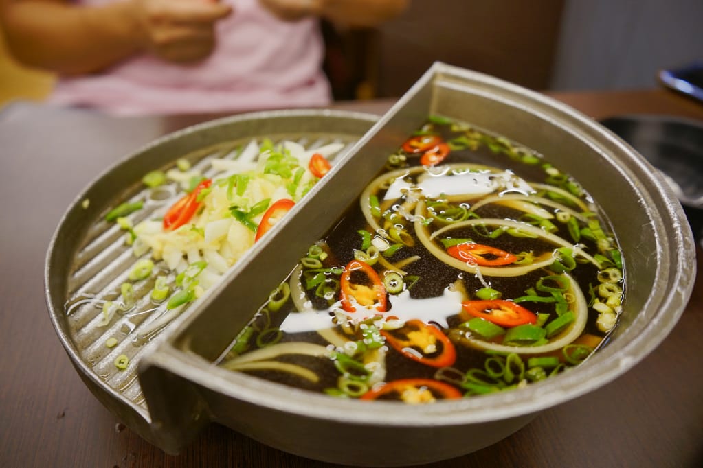桃園|天香皇品 一鍋一烤(長庚店) 龜山林口周邊美食推薦!火烤兩吃,體驗邊煮火鍋邊燒烤的樂趣~ - 第12張圖 桃園|天香皇品 一鍋一烤(長庚店) 龜山林口周邊美食推薦!火烤兩吃,體驗邊煮火鍋邊燒烤的樂趣~