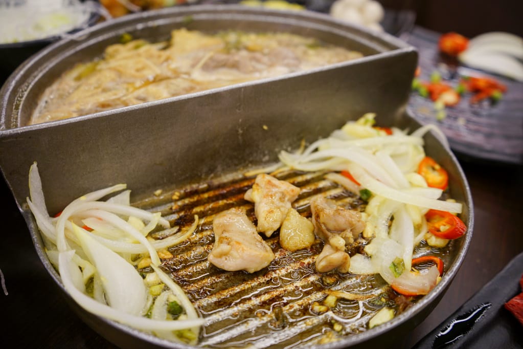 桃園|天香皇品 一鍋一烤(長庚店) 龜山林口周邊美食推薦!火烤兩吃,體驗邊煮火鍋邊燒烤的樂趣~ - 第23張圖 桃園|天香皇品 一鍋一烤(長庚店) 龜山林口周邊美食推薦!火烤兩吃,體驗邊煮火鍋邊燒烤的樂趣~