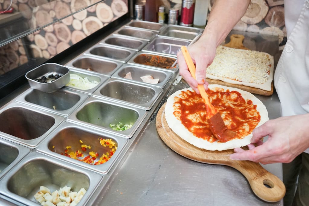台北｜ipizza愛披薩 浮誇系煙火海大蝦披薩、特色九宮格披薩