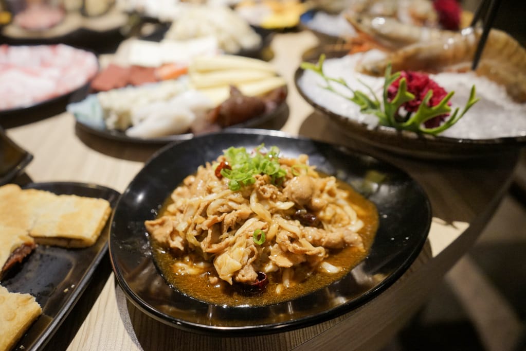 台北|酸菜白肉鍋(連進內湖店) 浮誇豬五花聖誕樹,內湖吃到飽火鍋推薦! - 第25張圖 台北|酸菜白肉鍋(連進內湖店) 浮誇豬五花聖誕樹,內湖吃到飽火鍋推薦!