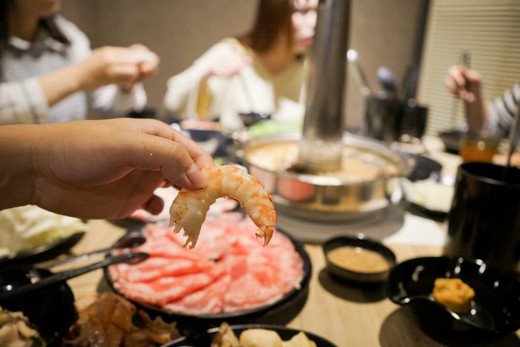 台北|酸菜白肉鍋(連進內湖店) 浮誇豬五花聖誕樹,內湖吃到飽火鍋推薦! - 第29張圖 台北|酸菜白肉鍋(連進內湖店) 浮誇豬五花聖誕樹,內湖吃到飽火鍋推薦!