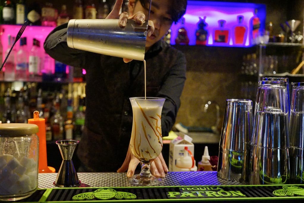 台北｜轉角酒吧 La Esquina 飛鏢酒吧 華麗調酒讓妳睡三天~