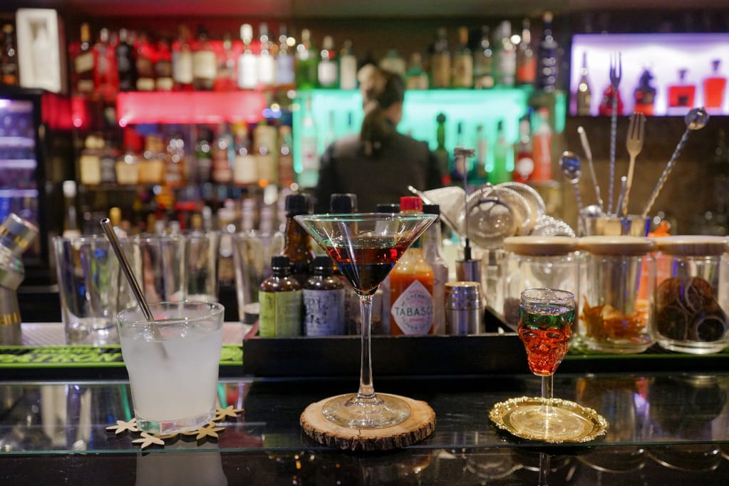 台北｜轉角酒吧 La Esquina 飛鏢酒吧 華麗調酒讓妳睡三天~