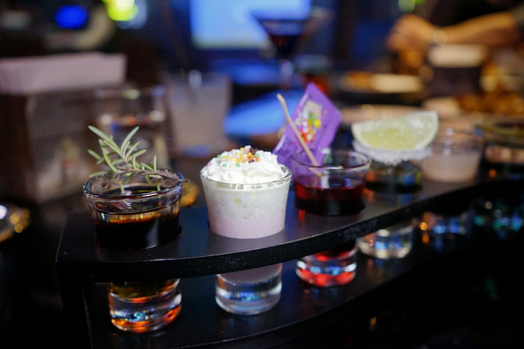台北｜轉角酒吧 La Esquina 飛鏢酒吧 華麗調酒讓妳睡三天~