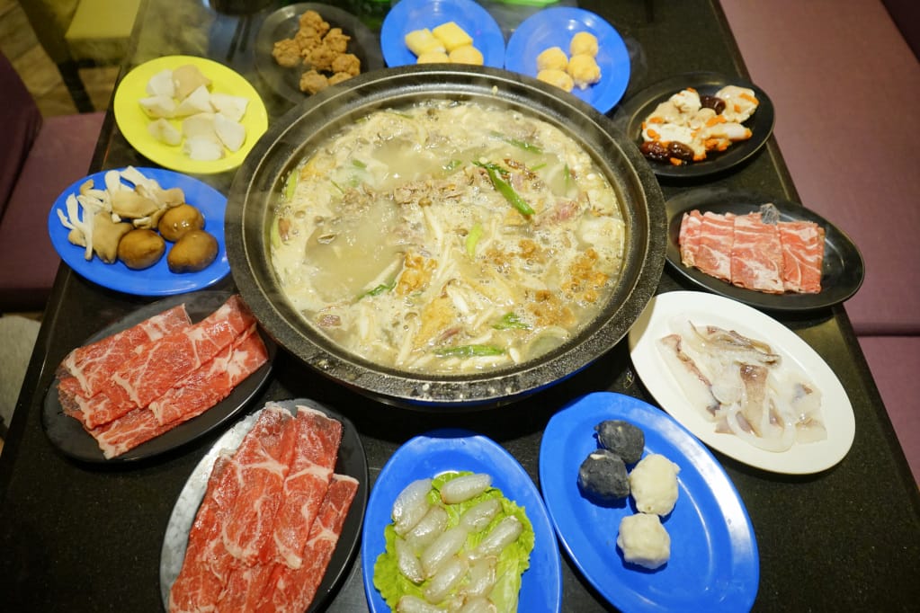 台北｜黑哥自助石頭火鍋 食材新鮮平價，中山站高CP值火鍋推薦！