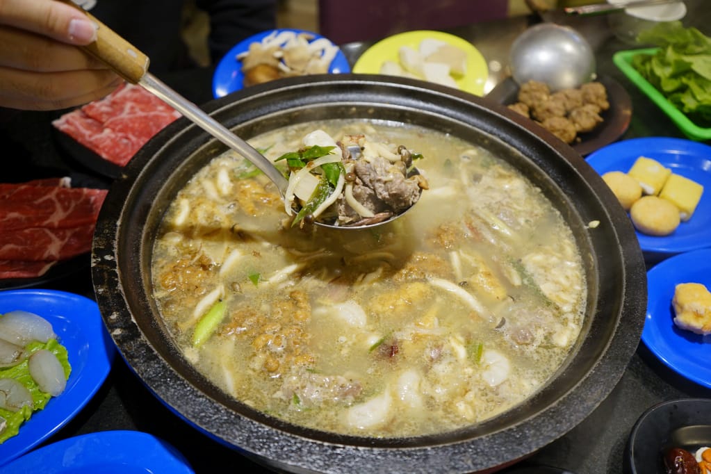 台北｜黑哥自助石頭火鍋 食材新鮮平價，中山站高CP值火鍋推薦！