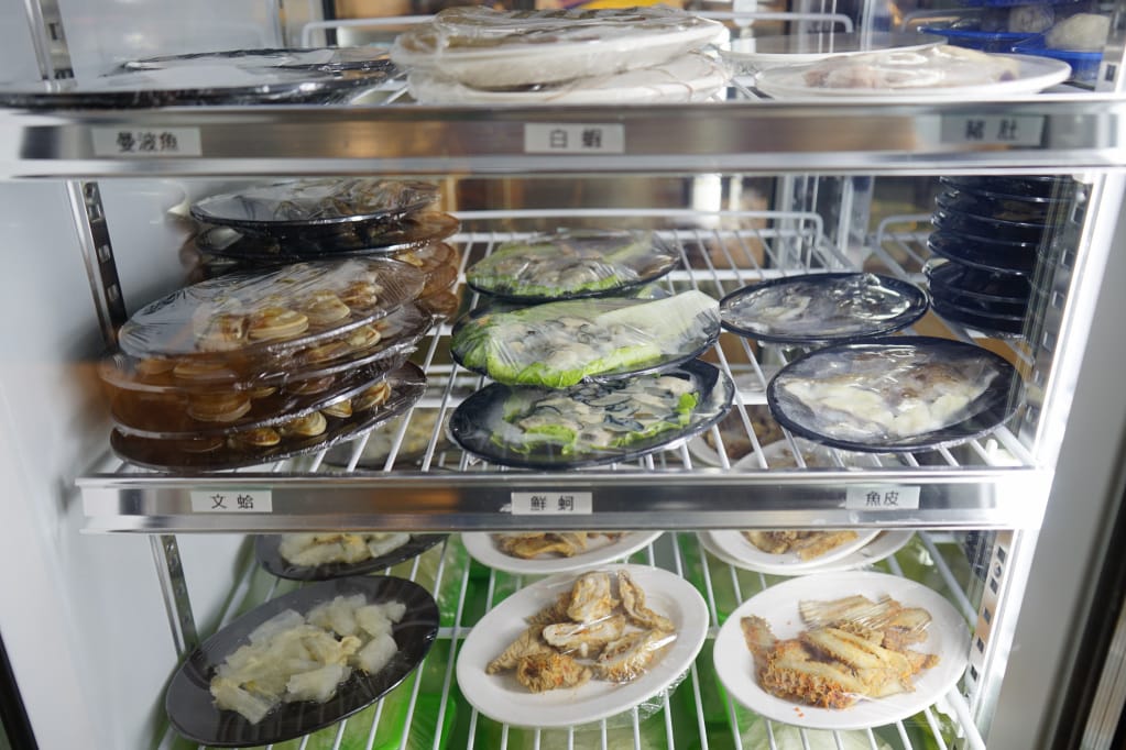 台北｜黑哥自助石頭火鍋 食材新鮮平價，中山站高CP值火鍋推薦！