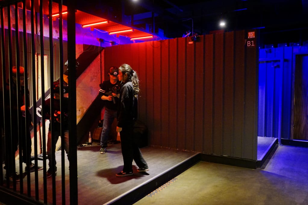 台北|VAR LIVE(台北西門町店) 台灣首棟VR電競體驗館 VR版生存遊戲、秘境逃脫 - 第17張圖 台北|VAR LIVE(台北西門町店) 台灣首棟VR電競體驗館 VR版生存遊戲、秘境逃脫