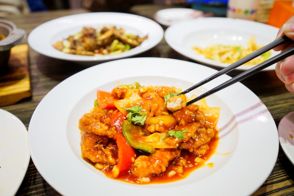 台南｜學甲食堂川菜(旗艦店) 台南平價熱炒 虱目魚創意料理．重慶水煮魚