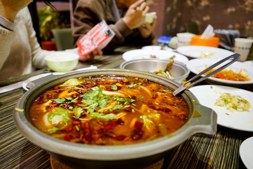 台南｜學甲食堂川菜(旗艦店) 台南平價熱炒 虱目魚創意料理．重慶水煮魚