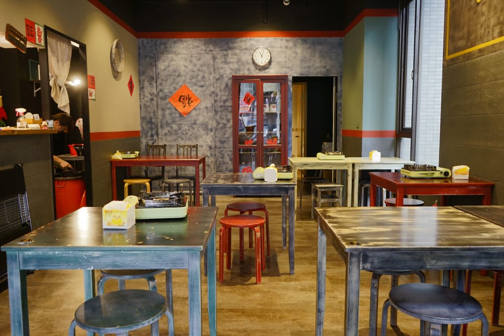 桃園｜阿鴻 粥水火鍋專賣店（中壢店）皮蛋油條冷麵、鴛鴦特色鍋物推薦！