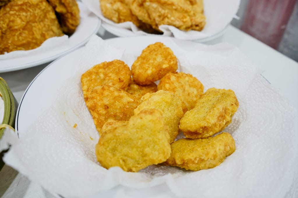 台北｜波斯頓美式脆皮炸雞(萬華店) 不油膩脆皮炸雞．外帶炸雞推薦！