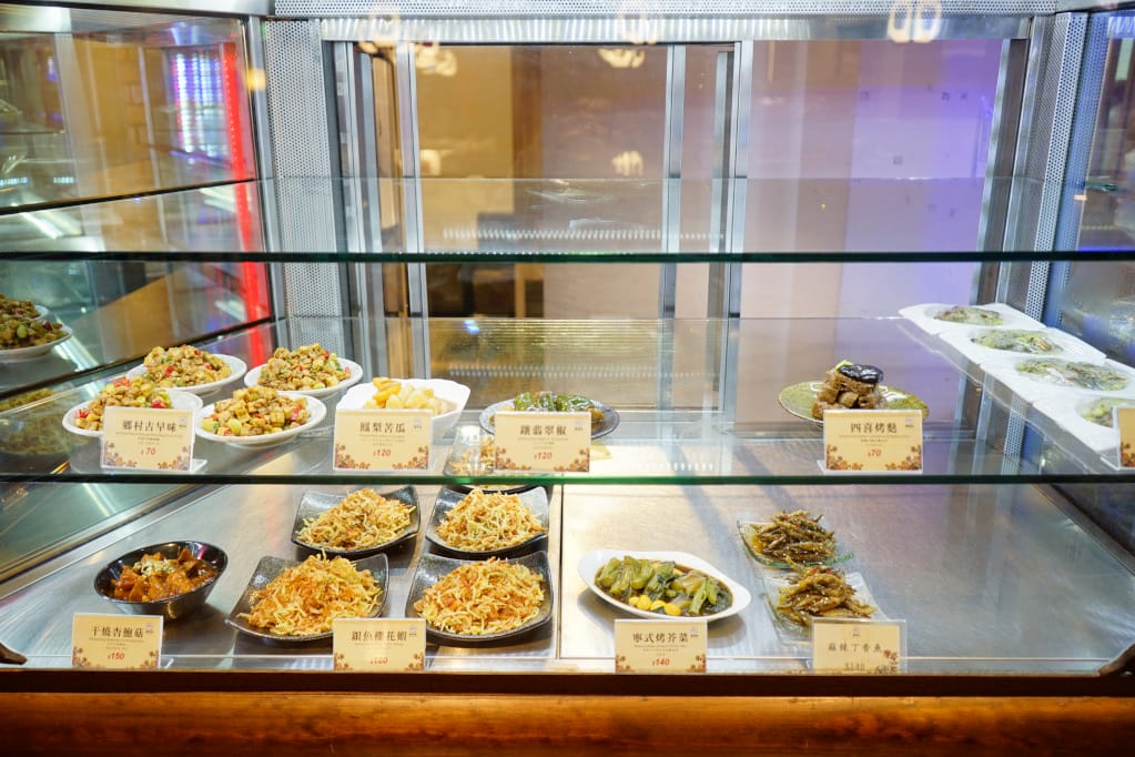 台北｜點水樓(林口店) 米其林美食 小籠包、鮮蝦蒸餃、牛肉麵 林口三井outlet餐廳推薦！