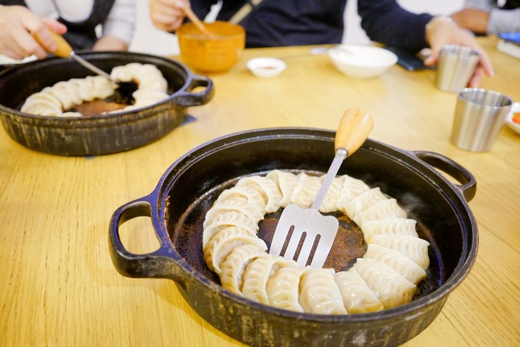 台南｜角鑄 五妃街鐵鍋燒餃子、日式炒麵、明太子起士蛋捲