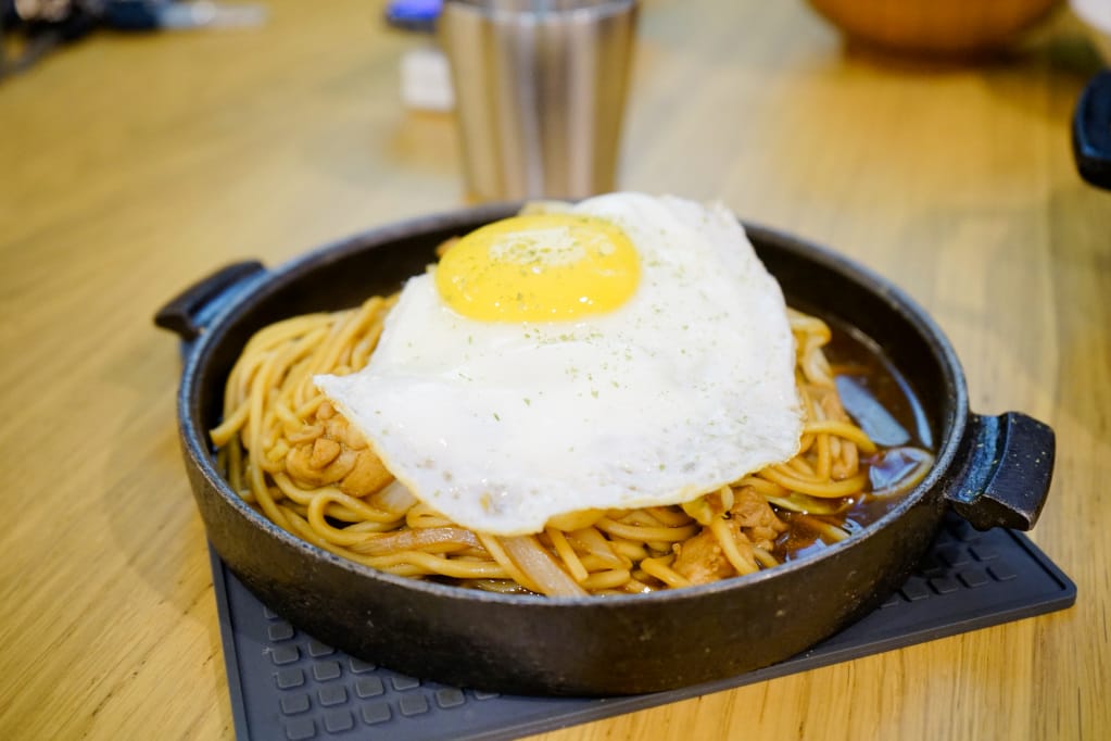 台南｜角鑄 五妃街鐵鍋燒餃子、日式炒麵、明太子起士蛋捲