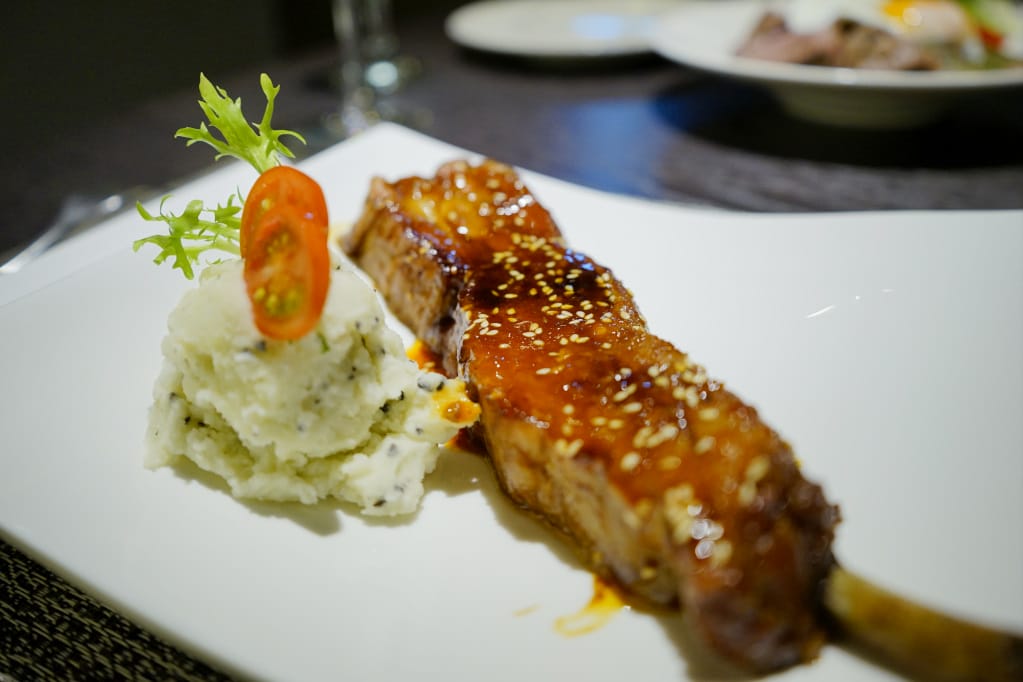 台北|閑閑餐酒館 中西式合併創意料理.節日慶生餐廳推薦! - 第19張圖 台北|閑閑餐酒館 中西式合併創意料理.節日慶生餐廳推薦!