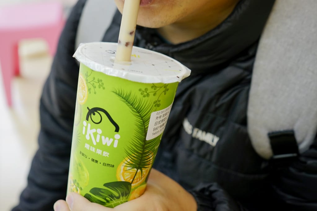 桃園｜ikiwi趣味果飲(桃園南平店) 新鮮水果現打果汁、慢磨果汁