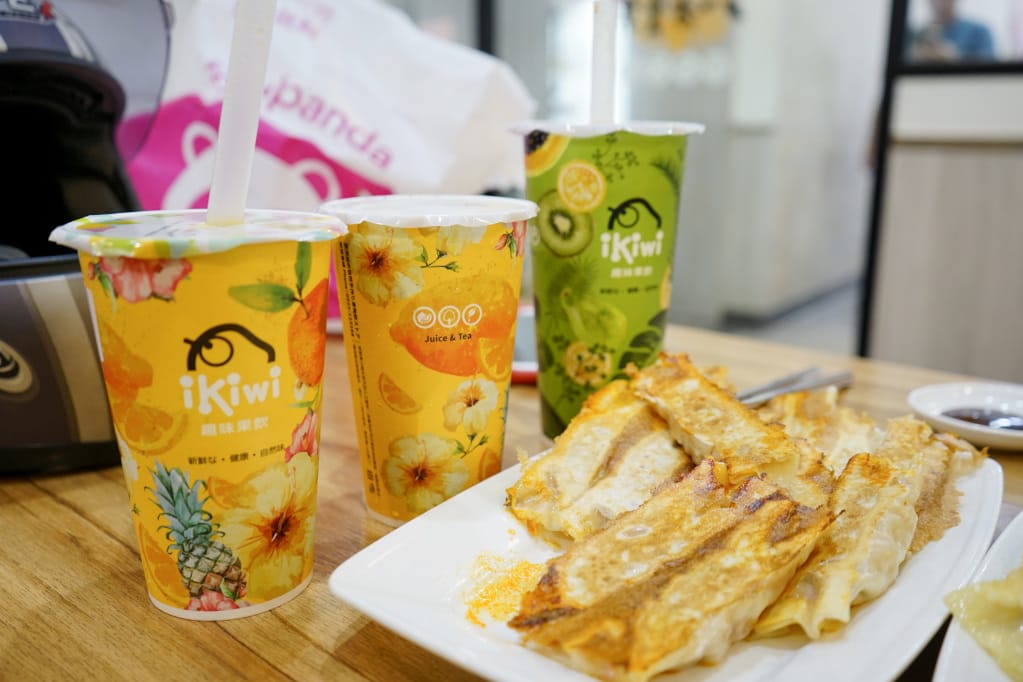 桃園｜ikiwi趣味果飲(桃園南平店) 新鮮水果現打果汁、慢磨果汁