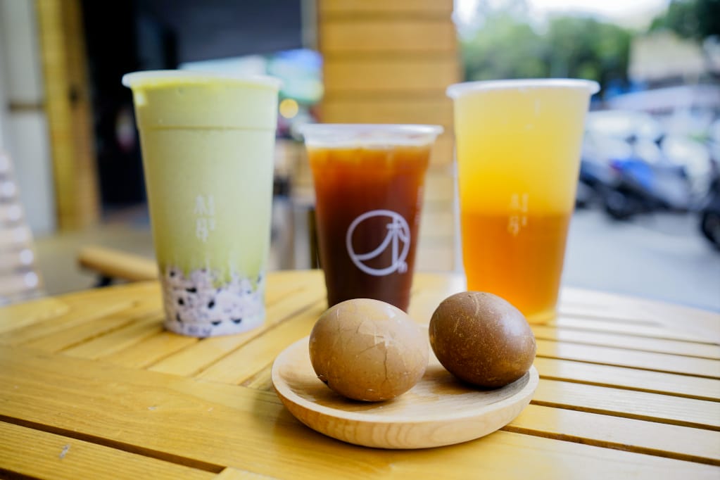 桃園｜木昂咖啡 主打天然蔗糖無添加香精手搖飲料，還有厲害的阿薩姆茶葉蛋！