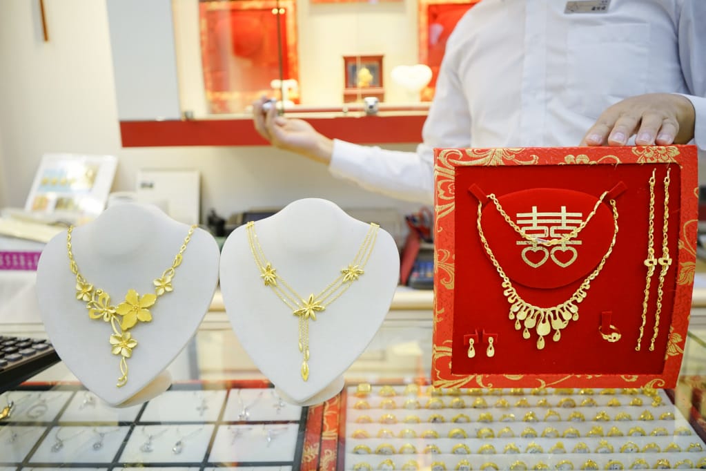 台北｜輝記珠寶 求婚鑽戒、婚戒訂製推薦！