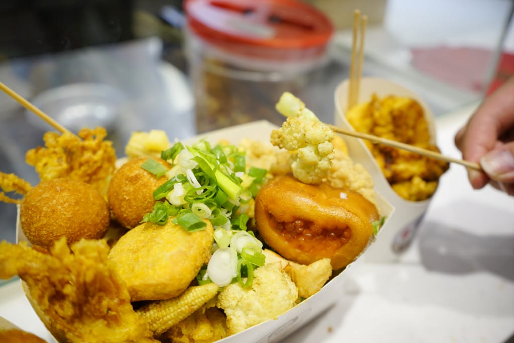 台北|鹹酥李 近師大夜市鹹酥雞消夜推薦!八種配料任選搭配,大推清爽解膩水果丁~ - 第14張圖 台北|鹹酥李 近師大夜市鹹酥雞消夜推薦!八種配料任選搭配,大推清爽解膩水果丁~