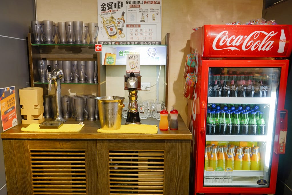 台北|瓦崎燒烤火鍋(敦南店) 近捷運忠孝復興站火鍋燒烤吃到飽,生啤、金賓波本威士忌調酒、哈根達斯、COLD STONE無限供應!! - 第9張圖 台北|瓦崎燒烤火鍋(敦南店) 近捷運忠孝復興站火鍋燒烤吃到飽,生啤、金賓波本威士忌調酒、哈根達斯、COLD STONE無限供應!!