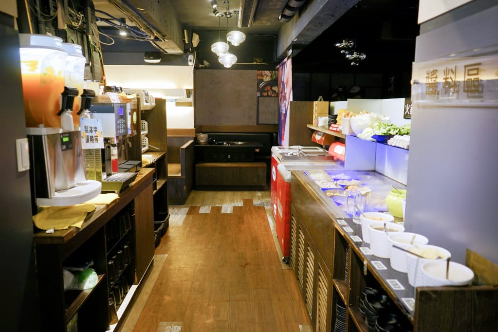 台北|瓦崎燒烤火鍋(敦南店) 近捷運忠孝復興站火鍋燒烤吃到飽,生啤、金賓波本威士忌調酒、哈根達斯、COLD STONE無限供應!! - 第6張圖 台北|瓦崎燒烤火鍋(敦南店) 近捷運忠孝復興站火鍋燒烤吃到飽,生啤、金賓波本威士忌調酒、哈根達斯、COLD STONE無限供應!!