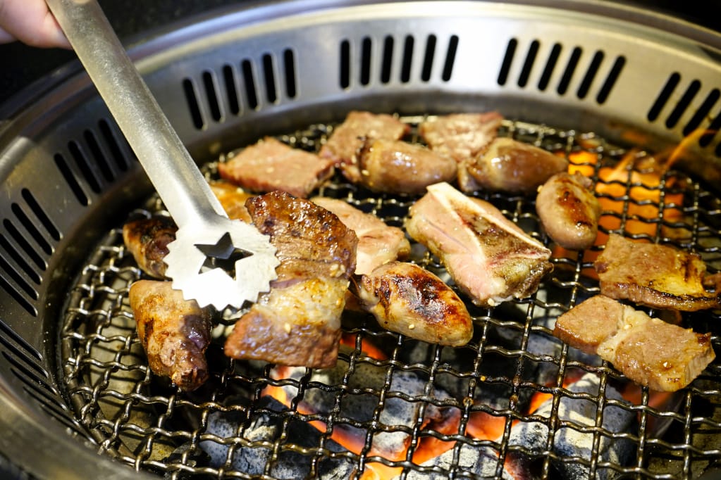 台北|瓦崎燒烤火鍋(敦南店) 近捷運忠孝復興站火鍋燒烤吃到飽,生啤、金賓波本威士忌調酒、哈根達斯、COLD STONE無限供應!! - 第17張圖 台北|瓦崎燒烤火鍋(敦南店) 近捷運忠孝復興站火鍋燒烤吃到飽,生啤、金賓波本威士忌調酒、哈根達斯、COLD STONE無限供應!!