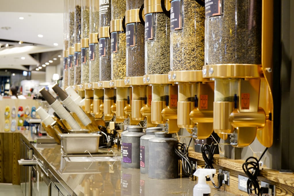 台北|COMEBUYTEA(台北誠品生活松菸店)當代精品現萃茶專門店 專業調茶師杯杯原葉現磨現萃 - 第21張圖 台北|COMEBUYTEA(台北誠品生活松菸店)當代精品現萃茶專門店 專業調茶師杯杯原葉現磨現萃