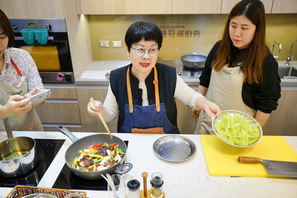 台北|桂冠窩廚房 李璐老師的私房眷村菜 賢慧人妻養成計劃之廚藝教室課程 - 第12張圖 台北|桂冠窩廚房 李璐老師的私房眷村菜 賢慧人妻養成計劃之廚藝教室課程