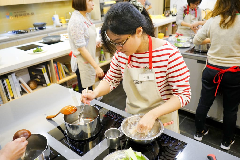 台北|桂冠窩廚房 李璐老師的私房眷村菜 賢慧人妻養成計劃之廚藝教室課程 - 第30張圖 台北|桂冠窩廚房 李璐老師的私房眷村菜 賢慧人妻養成計劃之廚藝教室課程