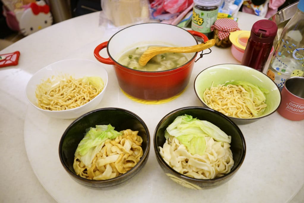 台北|喬園手工大水餃 不只賣水餃,還有生鮮麵條+特製醬包 手工拌麵、餛飩湯、紅油炒手 - 第15張圖 台北|喬園手工大水餃 不只賣水餃,還有生鮮麵條+特製醬包 手工拌麵、餛飩湯、紅油炒手