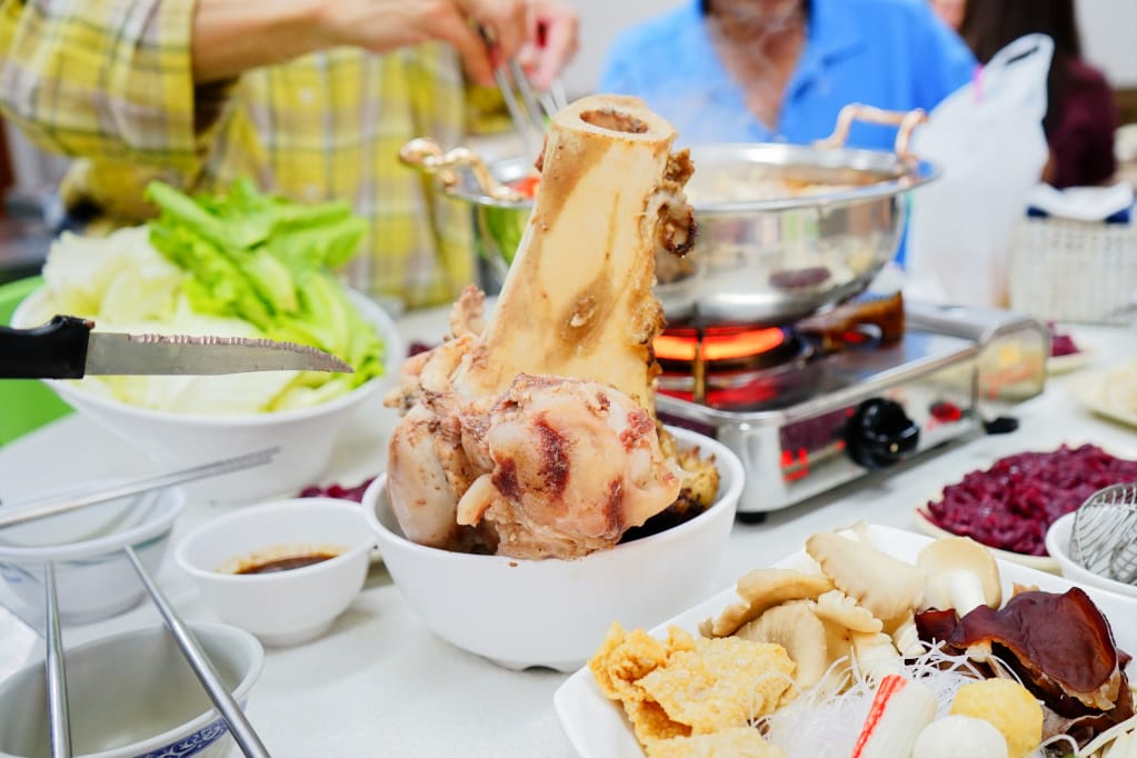 台南｜阿家牛肉湯 溫體牛肉火鍋、麻辣火鍋推薦！