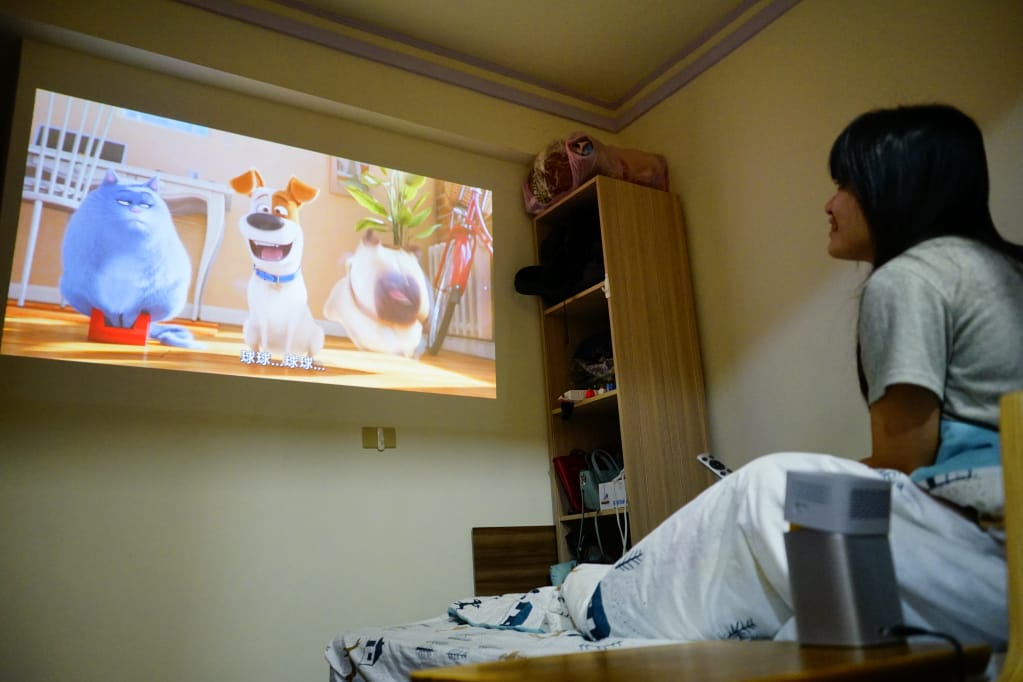 3C|BenQ LED 無線行動投影機 GV1 幸福小夫妻-私家電影院開張!手機筆電投影好方便! - 第7張圖 3C|BenQ LED 無線行動投影機 GV1 幸福小夫妻-私家電影院開張!手機筆電投影好方便!
