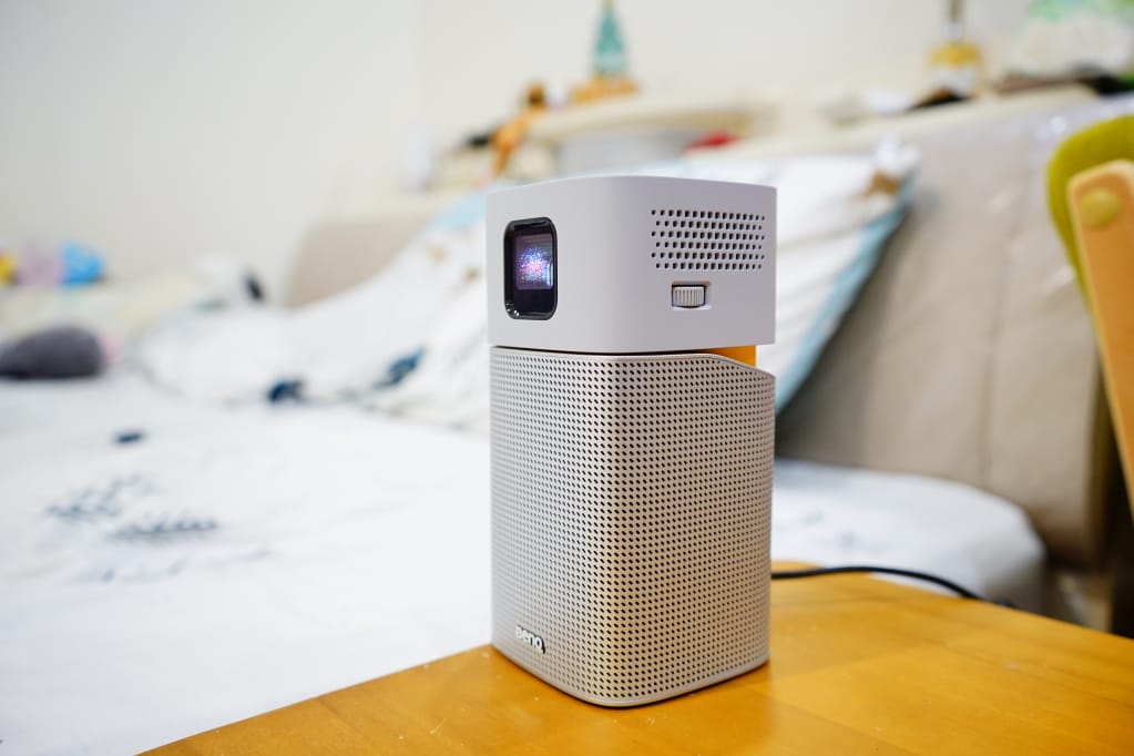 3C|BenQ LED 無線行動投影機 GV1 幸福小夫妻-私家電影院開張!手機筆電投影好方便! - 第9張圖 3C|BenQ LED 無線行動投影機 GV1 幸福小夫妻-私家電影院開張!手機筆電投影好方便!