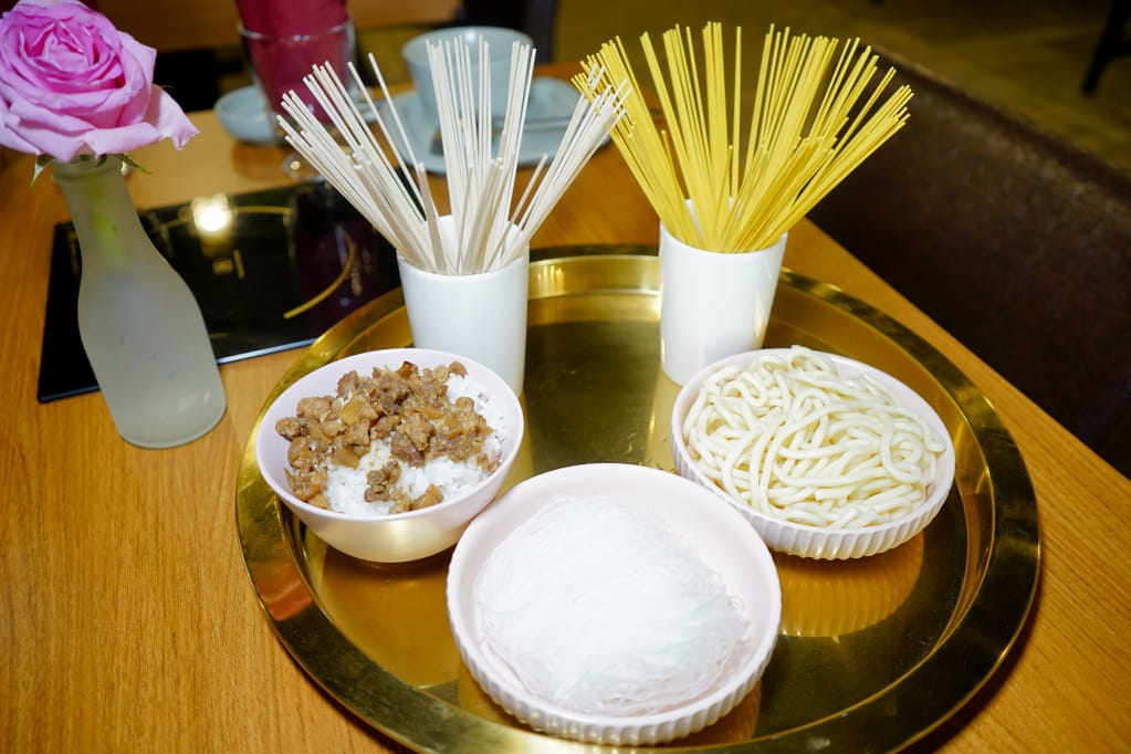 林口火鍋｜喜園風味涮涮鍋(林口歐風店) 慈心有機認證蔬果、頂級肉品海陸大餐