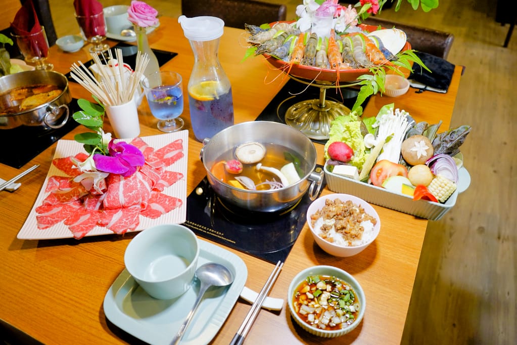 林口火鍋｜喜園風味涮涮鍋(林口歐風店) 慈心有機認證蔬果、頂級肉品海陸大餐