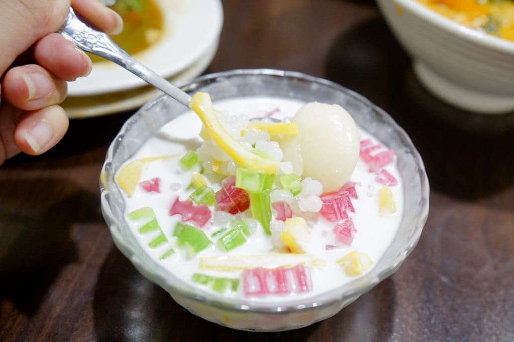 新北｜三重平價泰式料理 暹羅廚房 道地泰國菜，超好吃打拋豬、紅咖哩！